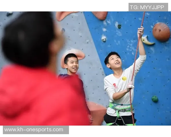 实时新闻攀岩战术深度解析北京攀岩队边路渗透体系的创新与实践